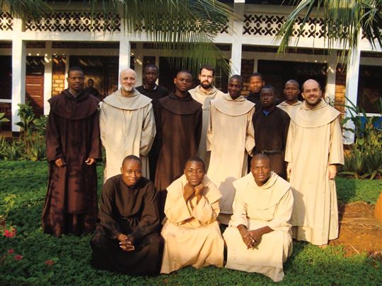  die Mönche und Novizen des Karmel.