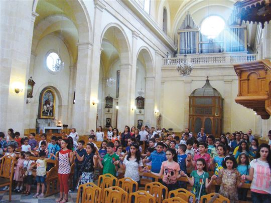 Mehr als 120 Kinder aus Aleppo nehmen an den Angeboten der Pfarrei teil.
