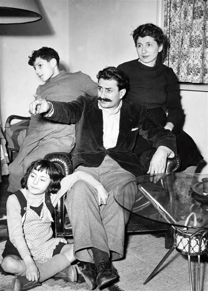 Guareschi mit seiner Frau Margherita und seinen Kindern Alberto und Carlotta