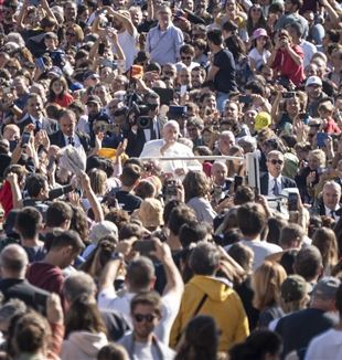 Papst Franziskus bei der Audienz für CL am 15. Oktober 2022 (Roberto Masi/Fraternität CL)