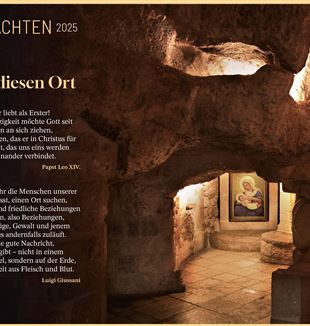 Das Weihnachtsplakat von CL. Die Milchgrotte in Bethlehem (©Andrey Shevchenko/Alamy)